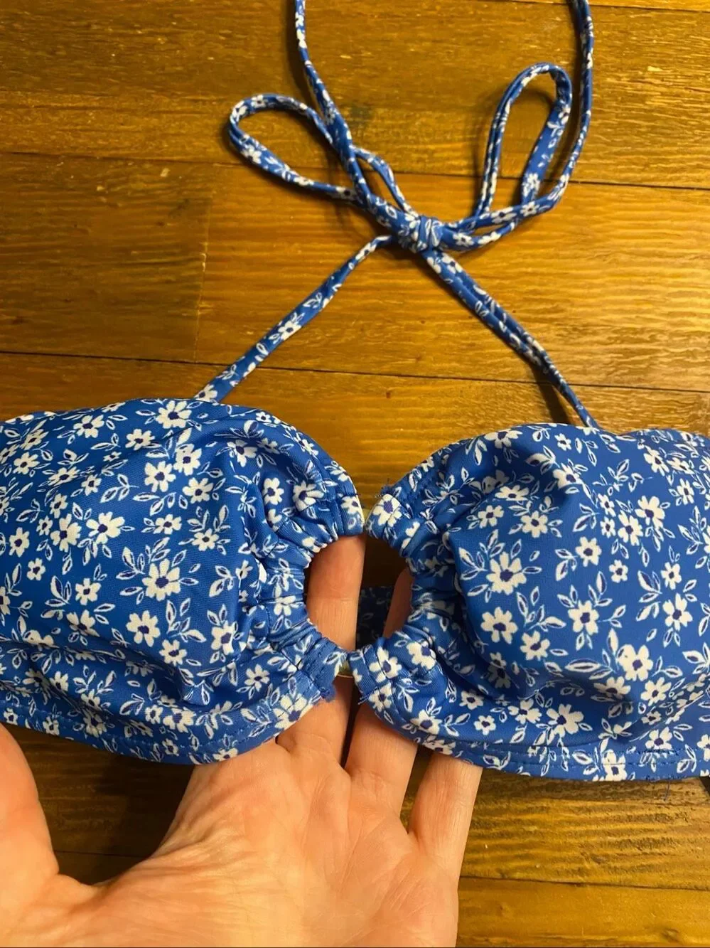 Tahari Large NWT ditsy blue floral bikini top swimwear halter or strapless
